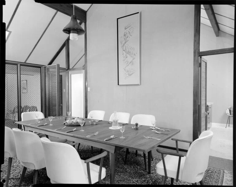 Image: Interior of unidentified house