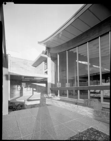 Image: Public library, exterior, Gisborne