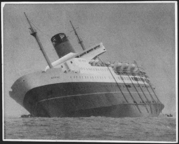 Image: Wahine sinking in Wellington Harbour