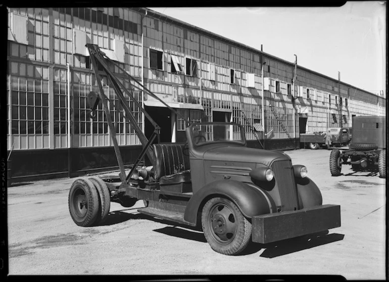 Image: Chevrolet tow truck