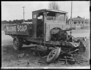 Image: Truck damaged during an accident in Wanganui