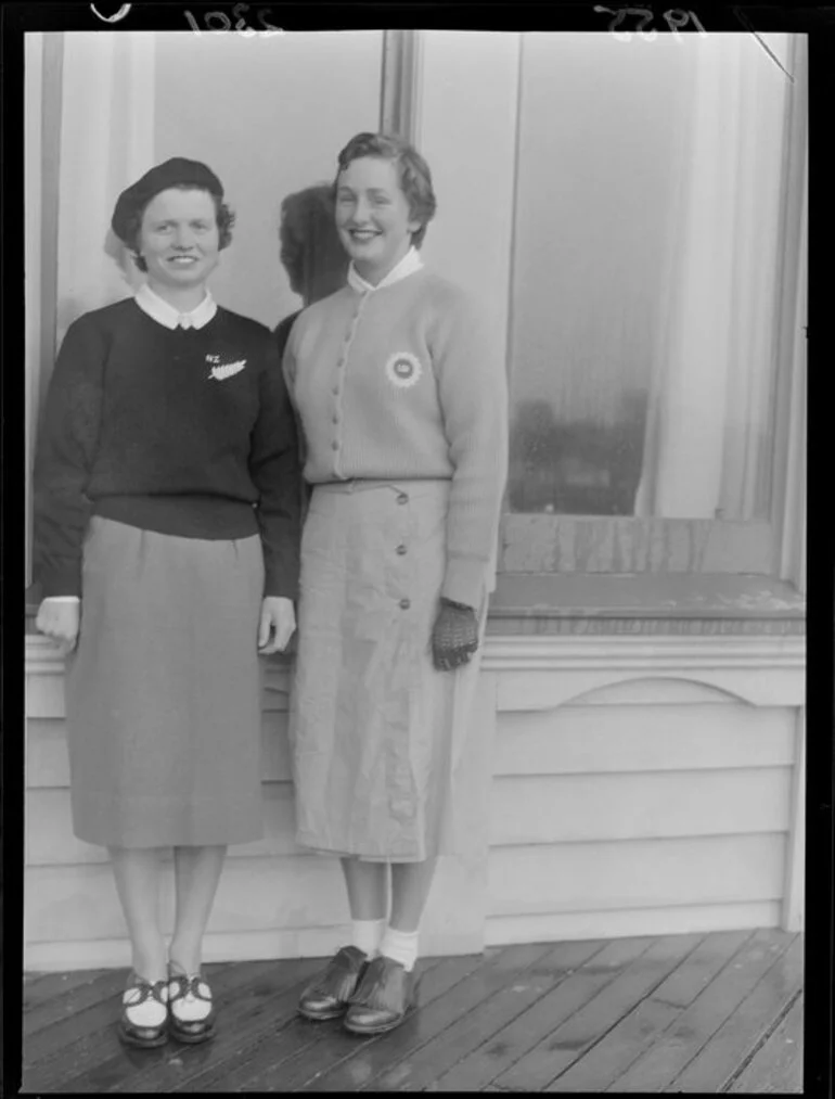 Image: Participants in Ladies Golf Tournament at Heretaunga, New Zealand v Great Britain