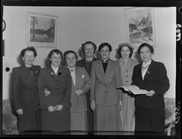 Image: Meeting of the Equal Pay Committee with Hilda Ross, Member of Parliament
