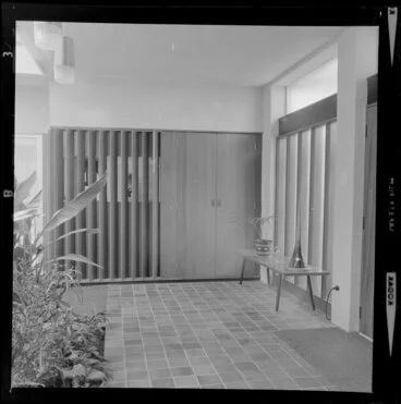 Image: Front entranceway of Tuston house, [Wellington?]
