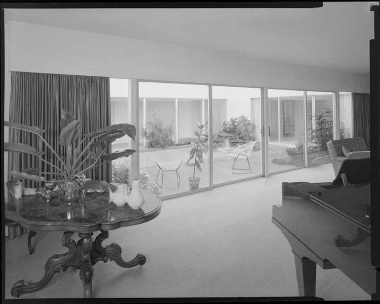 Image: Living room of Littlejohn house