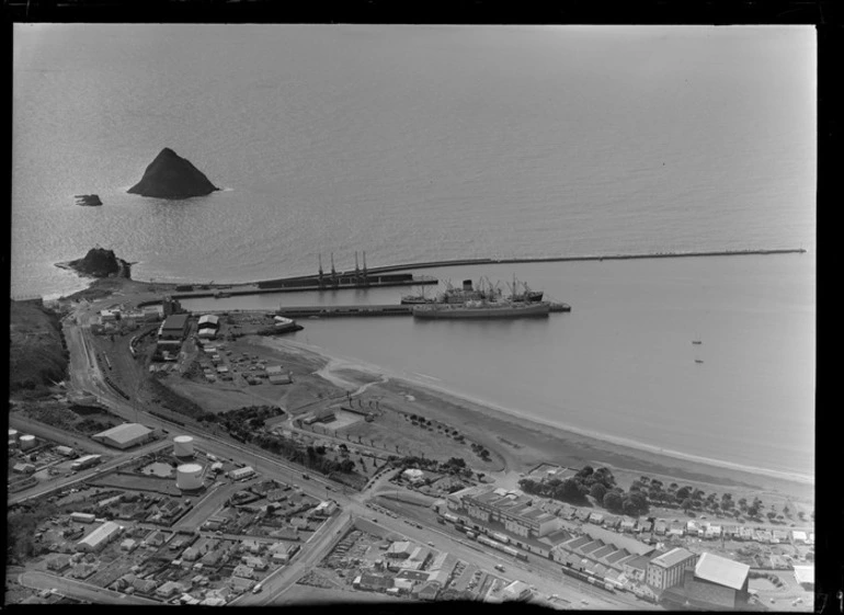 Image: New Plymouth, including Harbour