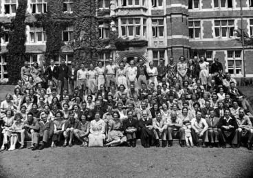Image: Phillips, E A :[New Zealand Student Christian Movement group at Knox College]