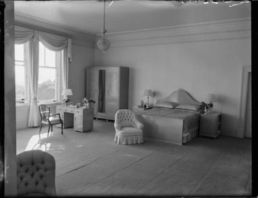 Image: The Queen's bedroom, Government House, Wellington