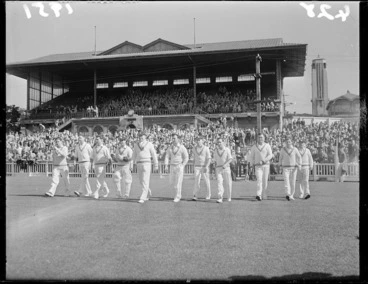 Image: English cricket team at the Basin Reserve, Wellington