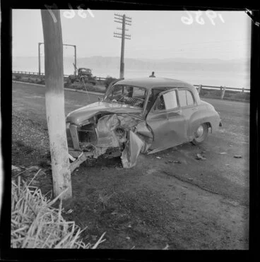 Image: Car crash on the Hutt Road
