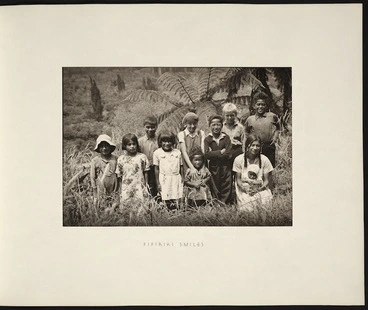 Image: Maori children, Pipiriki