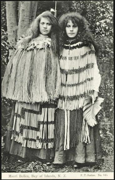 Image: [Postcard]. Maori belles, Bay of Islands, N.Z. F.T. series no 545 [1900-1920].