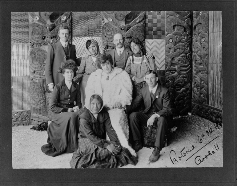 Image: Concert party including Princess Te Rangi Pai