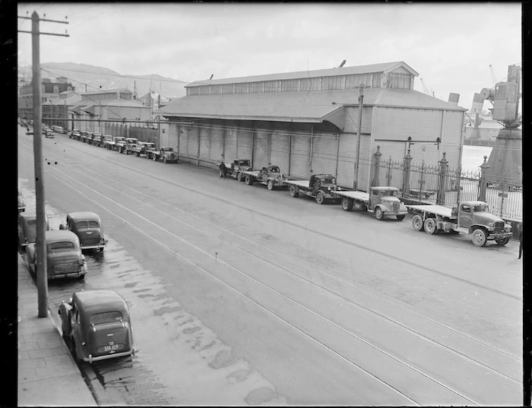 Image: Trucks on Customhouse Quay, Wellington