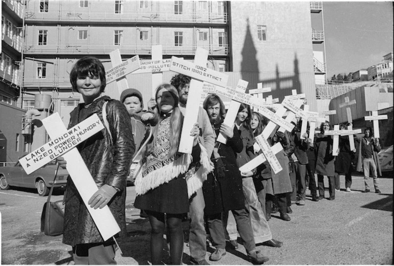 Image: Ecology Action Group demonstrators in Wellington