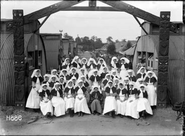 Image: The nurses at the New Zealand Stationary Hospital, Wisques, France