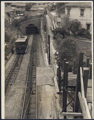 Image: View of the Kelburn cable car, Wellington, New Zealand