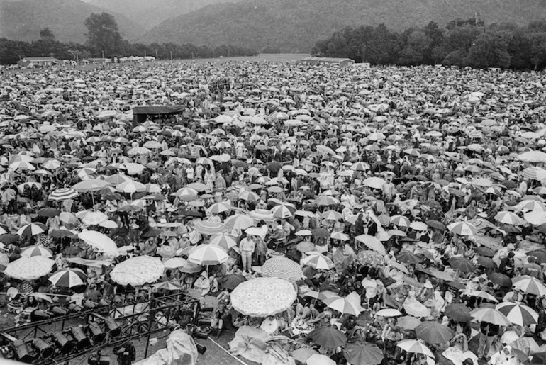 Image: Crowd at Kiri Te Kanawa's concert, Trentham Memorial Park, Upper Hutt - Photograph taken by Jon Hargest