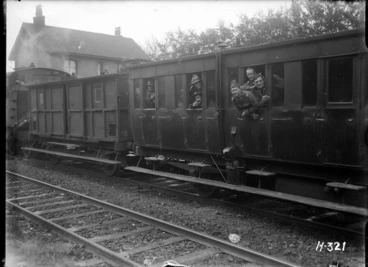 Image: New Zealand troops on the leave train during World War I