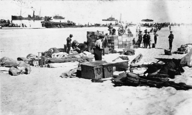 Image: Landing supplies at El Arish, Egypt