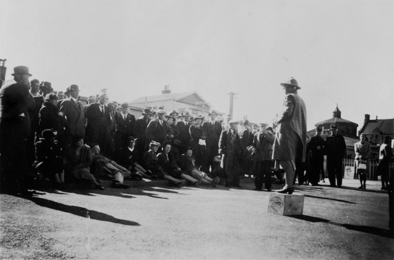 Image: Nell Burton addressing a Sunday afternoon meeting, Basin Reserve, Wellington