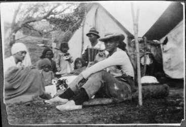 Image: Typhoid camp, Maungapohatu