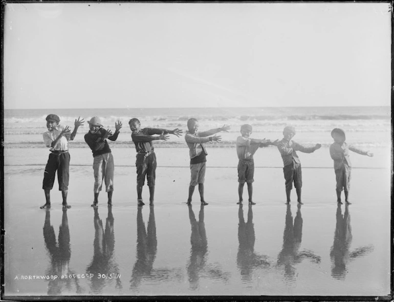 Image: Maori children, Northland