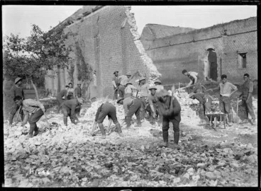Image: Pioneer Battalion making a road, France