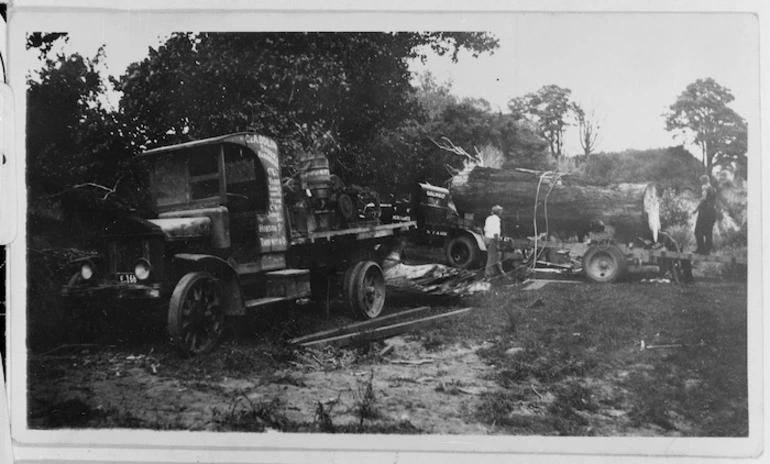 Image: Odlins logging trucks, Te Marua, Upper Hutt