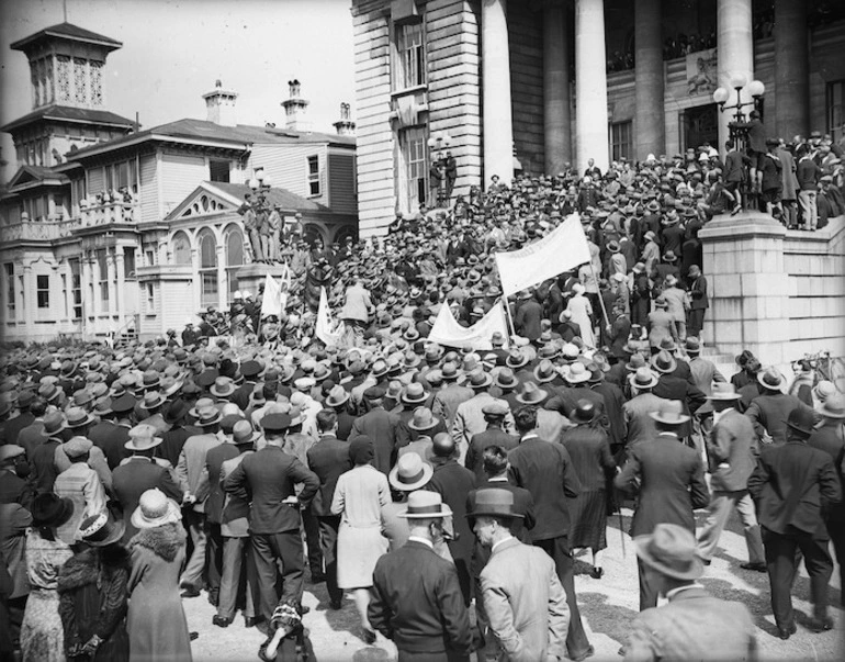 Image: Crowd gathered on the steps of Parliament