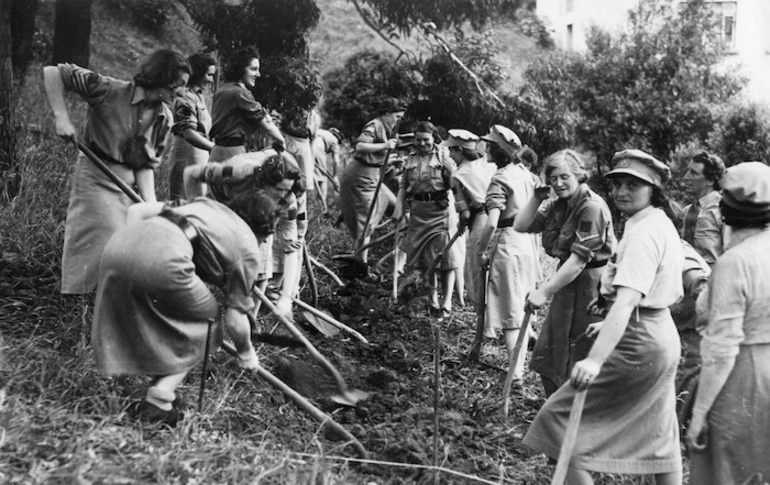 Image: Women's war service in New Zealand