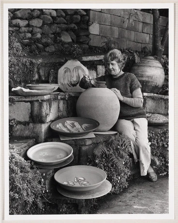 Image: Portrait of Doreen Blumhardt, potter