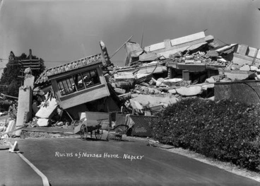 Image: Ruins of the Napier nurses' home after the 1931 Hawkes's Bay earthquake