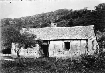 Image: Derelict house at Paihia, built for Rawiri Taiwhanga, 1831