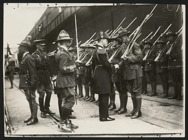 Image: The Prince of Wales inspecting troops, Auckland