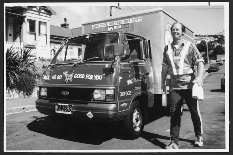 Image: Wellington milk vendor John Houlihan on his milk round