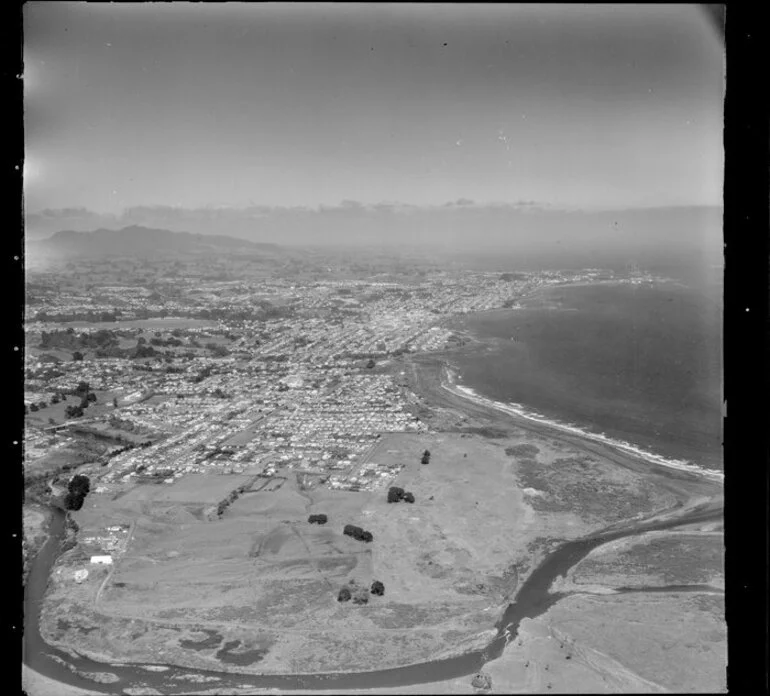 Image: New Plymouth, including Waiwhakaiho river and coastline