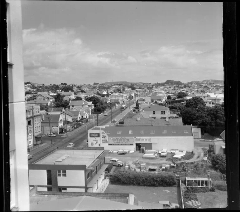 Image: New Plymouth, including Hughsons building supplies warehouse