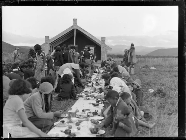 Image: Feast at wedding of [Ruinea and] Peter Rota, Korohe marae, Tūrangi