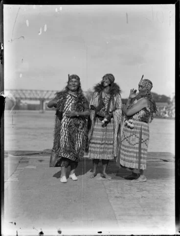 Image: Three Māori women, including Bella Te Hoari Papakura, performing a waiata, Waikato