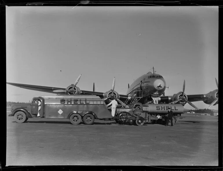 Image: Shell Company, refuelling trucks, Whenuapai