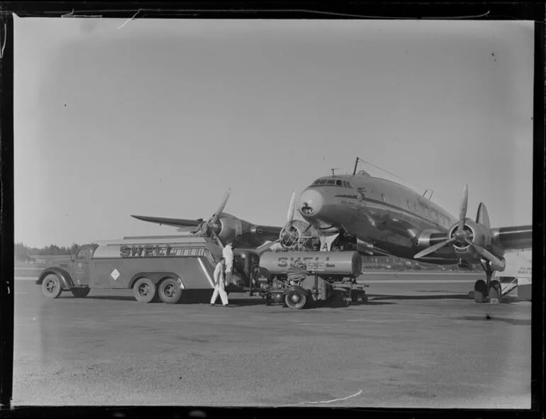 Image: Shell Company, refuelling trucks, Whenuapai