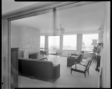 Image: Interior of unidentified home