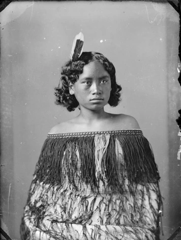 Image: Young Maori girl, Hawkes Bay district