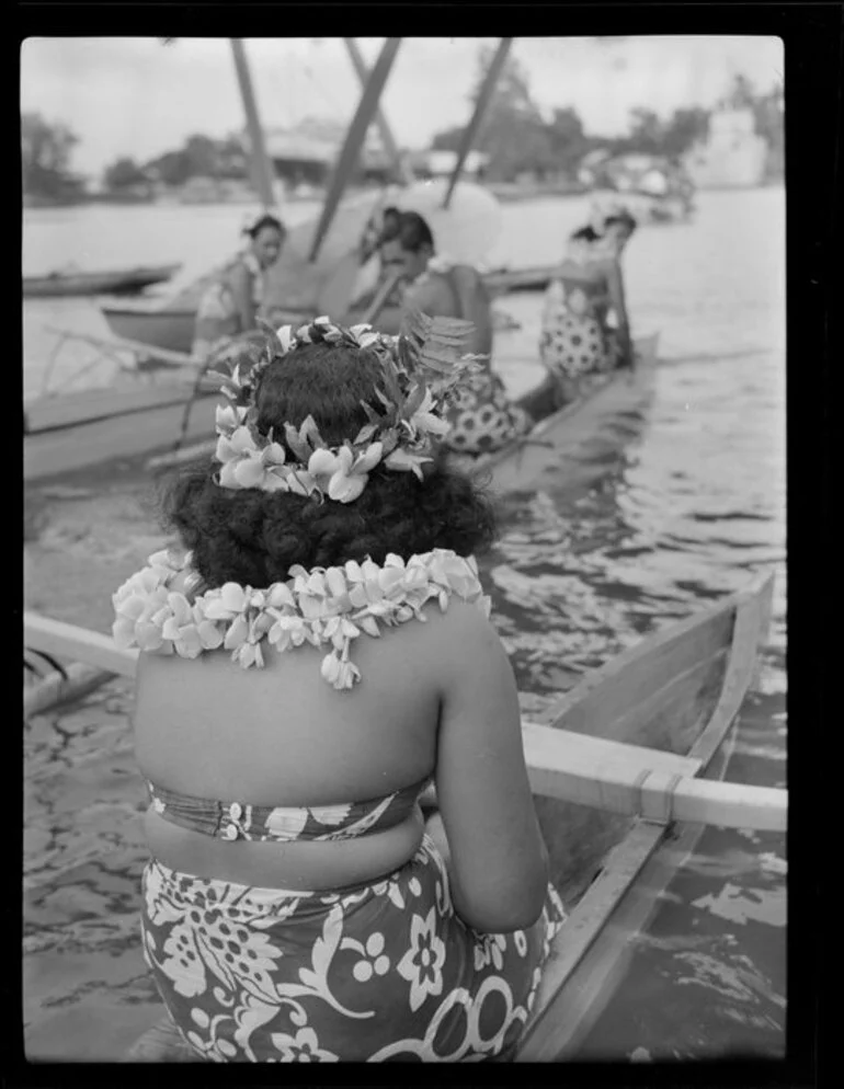 Image: Welcoming reception for TEAL (Tasman Empire Airways Limited) passengers, Papeete, Tahiti