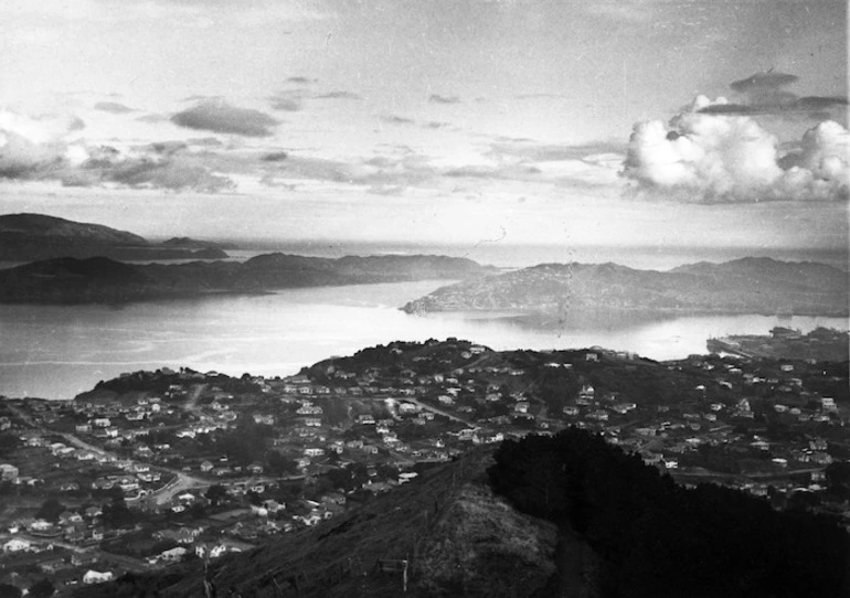 Image: View of Khandallah from Mount Kaukau