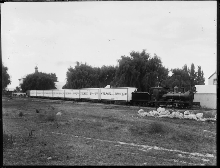 Image: Steam train transporting frozen meat from Nelson Brothers Ltd freezing works