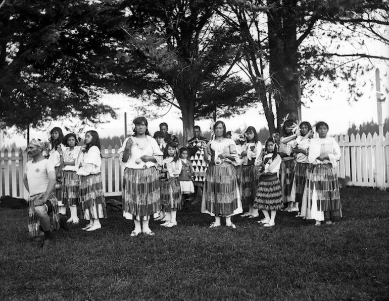 Image: Poi dancers