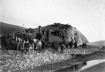 Image: Wh class locomotive at Rocky Point, Porirua