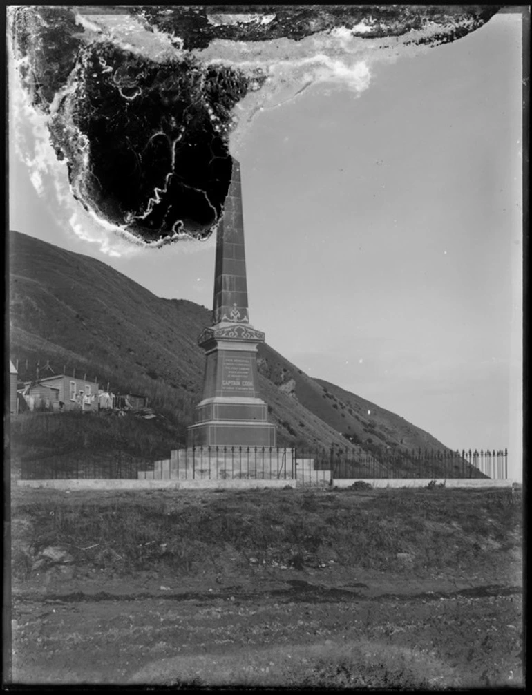 Image: Memorial to Captain James Cook, Kaiti, Gisborne